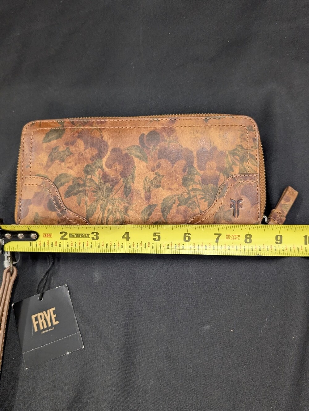 Frye Leather Charlie Floral Print Clutch New - Picture 3 of 6